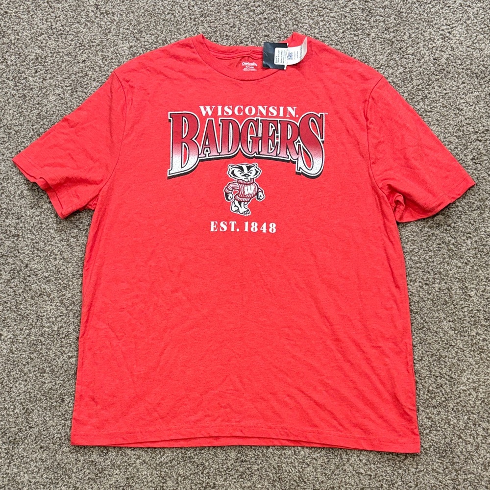 Wisconsin Badgers Red Logo T-Shirt Thin Lightweight NCAA Big Ten NWT XL
